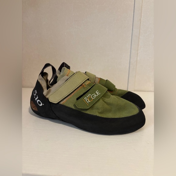 5.10 Rogue Climbing shoes Men’s 9.5 EUC - Picture 1 of 6